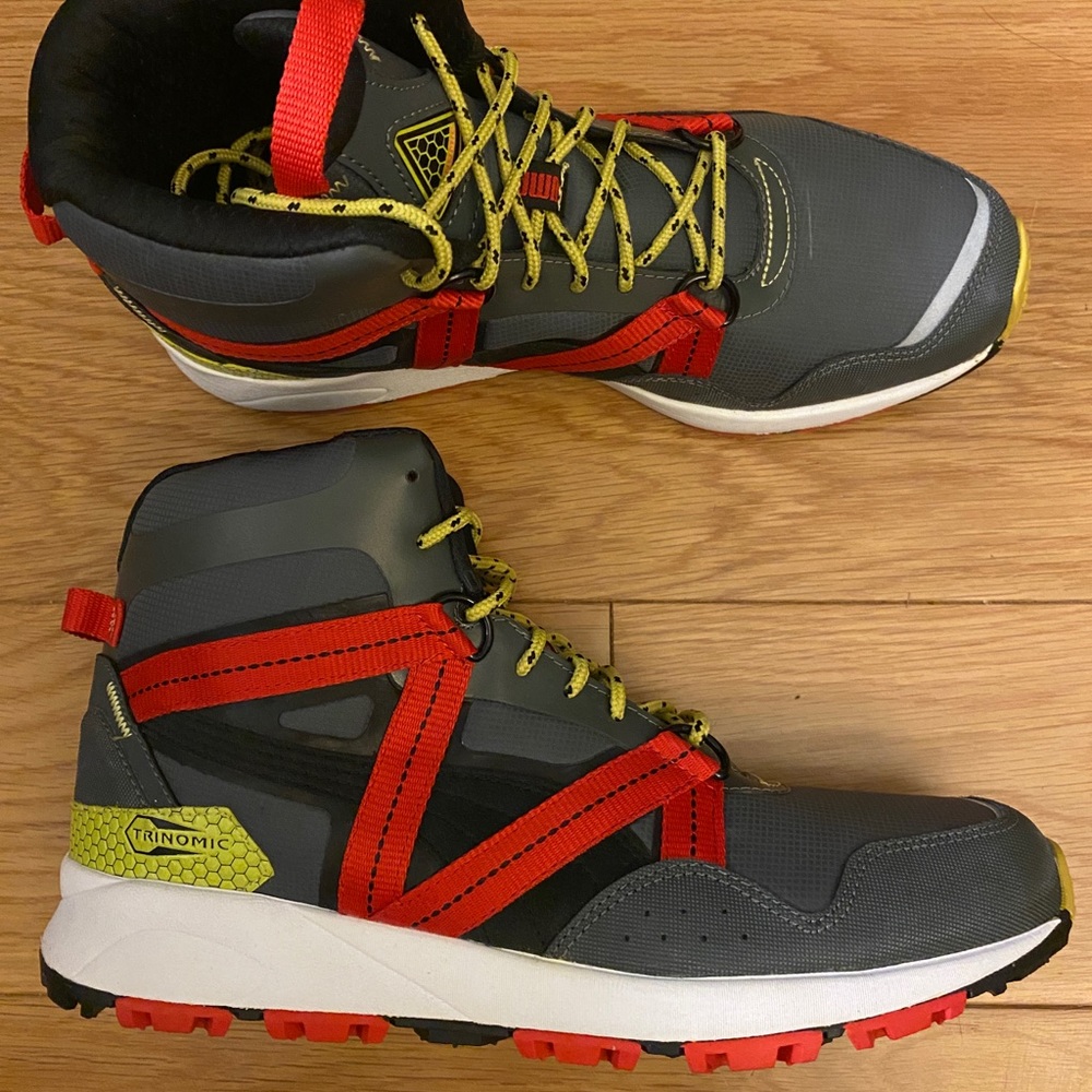 PUMA Trinomic Trail Mid hiking sneakerboots Size 9